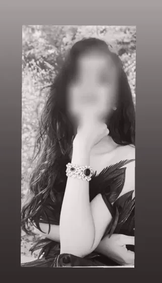 Helena, 28