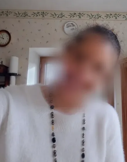 Leyla, 37