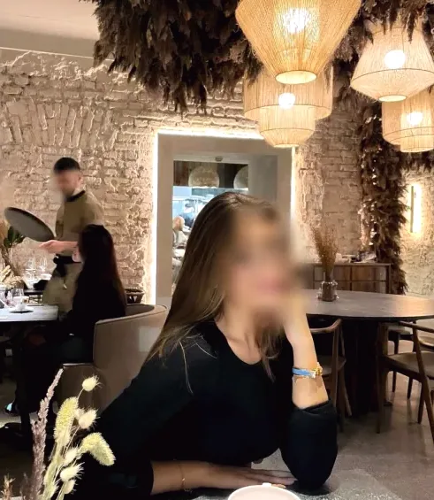 Lisa, 25