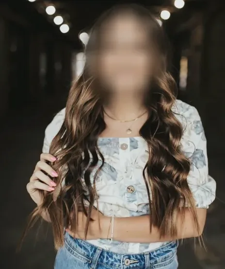 Rebecca, 20